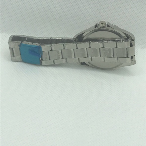 Watch - Picture 2 of 2